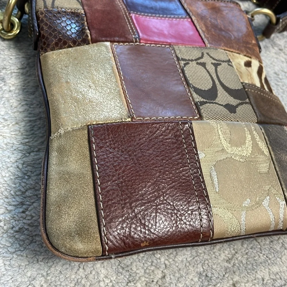 Coach Patchwork Swingpack Flat Crossbody Bag Suede Leather Signature F10439